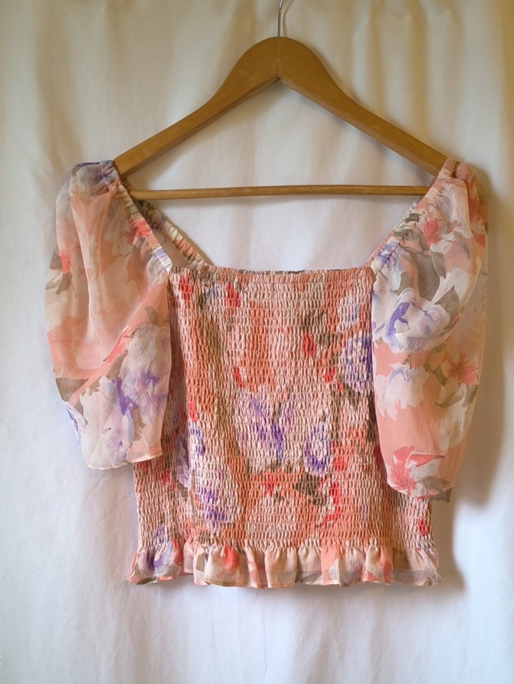 Express Peach Floral Smocked Crop Top with Puff Sleeves